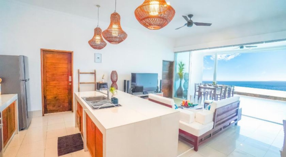 Air Sanih Beach Villa Image 32