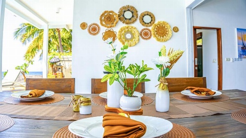 Air Sanih Beach Villa image 42