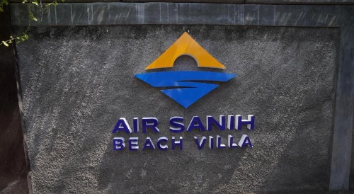 Air Sanih Beach Villa image 7